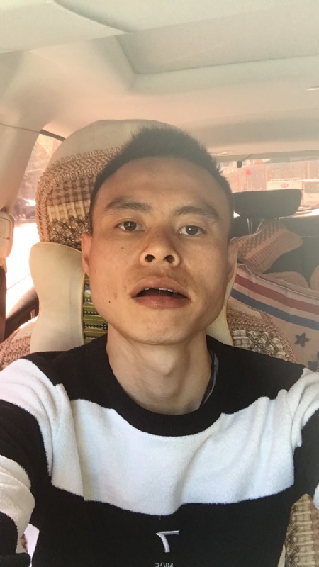 小何的第一张照片--永州残疾人相亲网